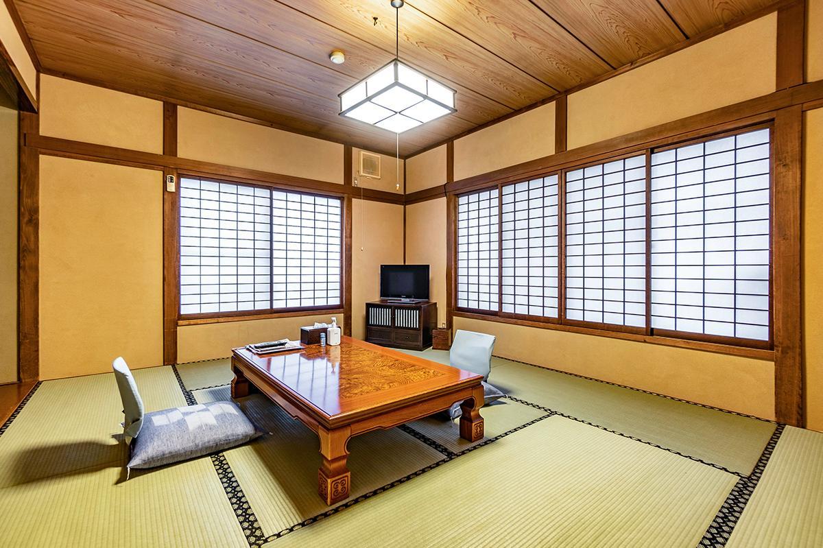 旅館 田事 旅館 田事