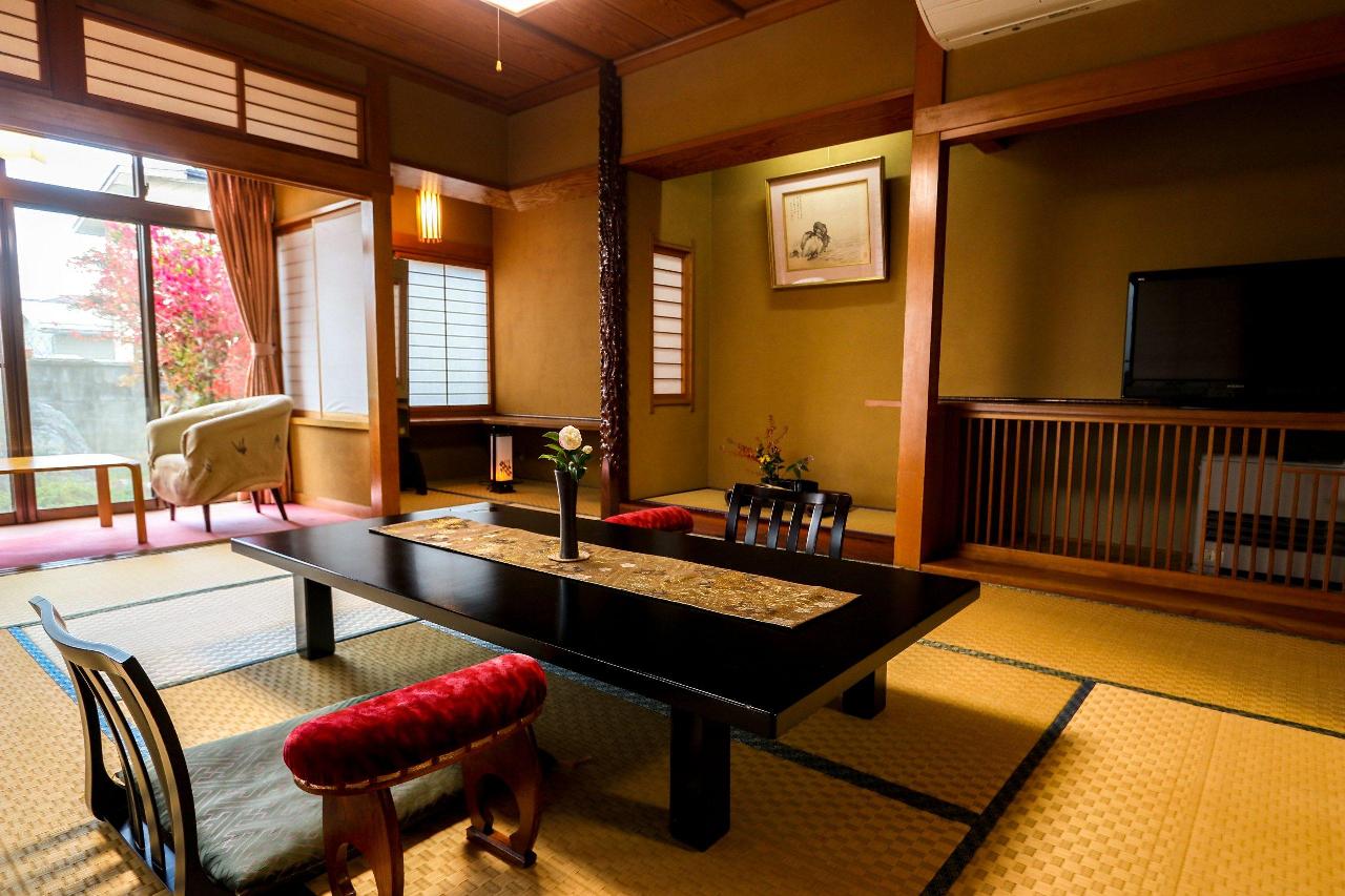 石亭小松 石亭小松