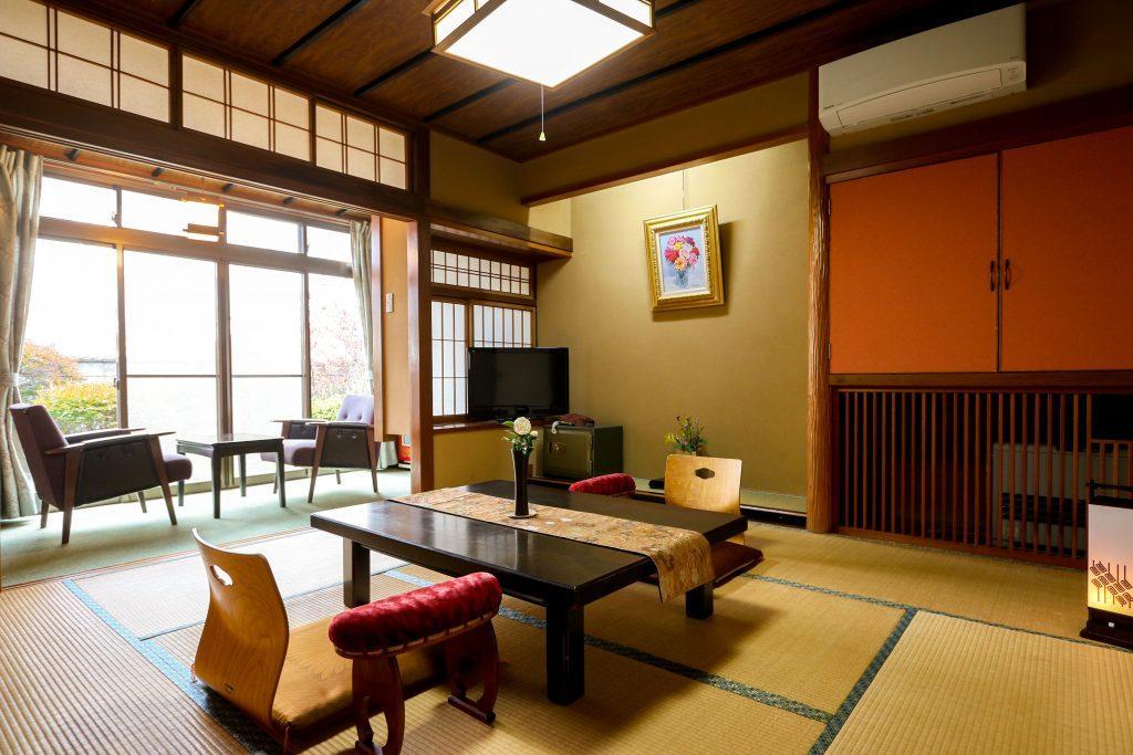 石亭小松 石亭小松