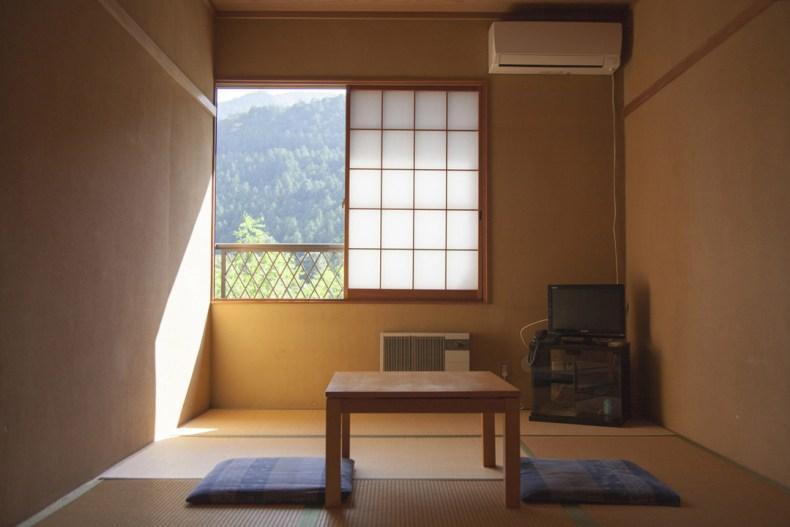 山鳩山荘 山鳩山荘