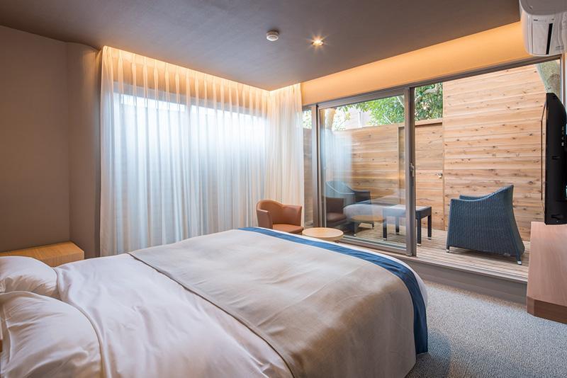 三日月イン 三日月イン