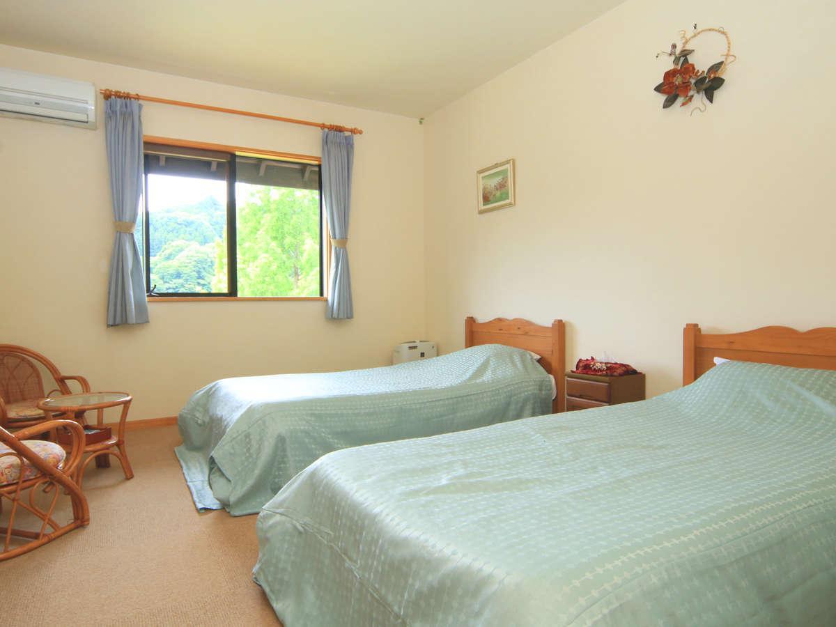 亀山湖 湖畔の宿 つばきもと 亀山湖 湖畔の宿 つばきもと