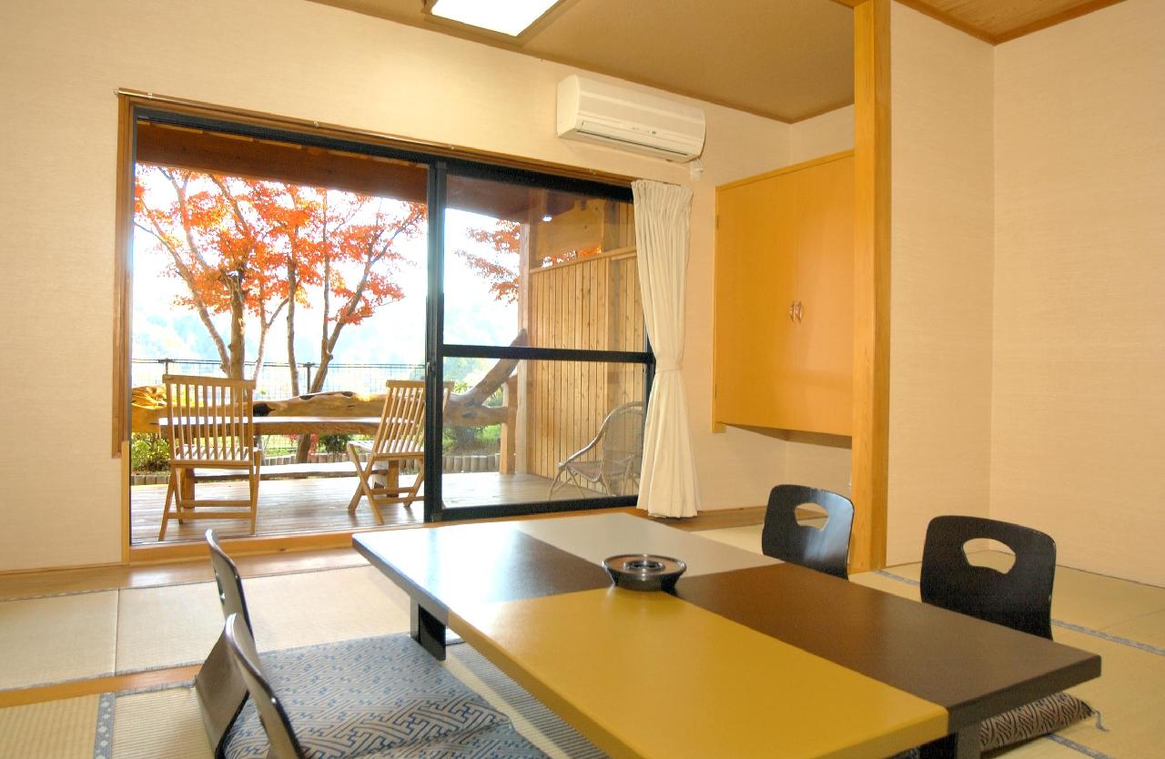 亀山温泉 湖水亭嵯峨和 亀山温泉 湖水亭嵯峨和