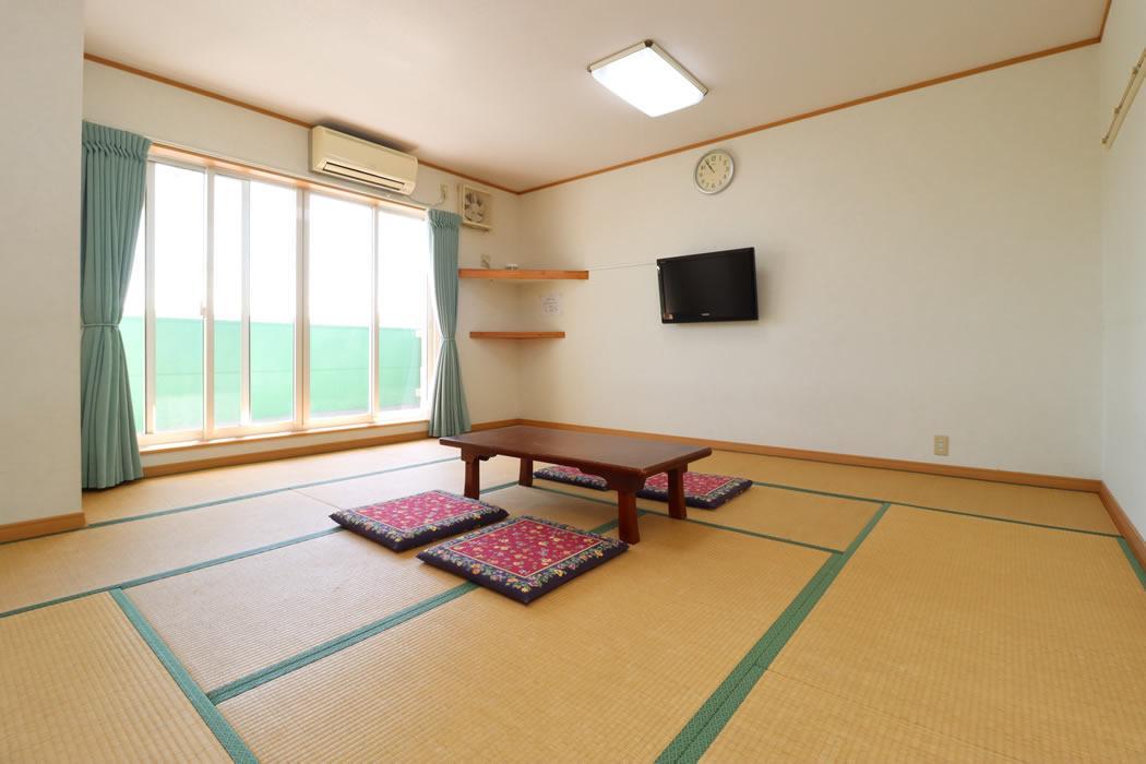フラットスリーサカエヤ フラットスリーサカエヤ