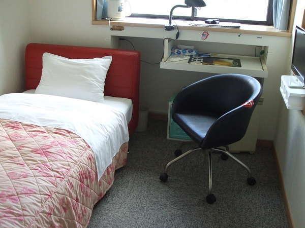 BUSINESSHOTEL 伊 佐 BUSINESSHOTEL 伊 佐