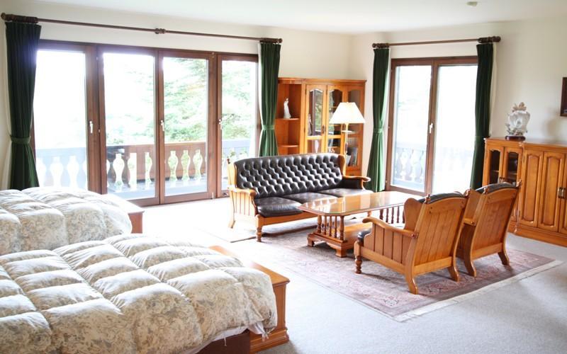 ヒュッテ・エミール ヒュッテ・エミール