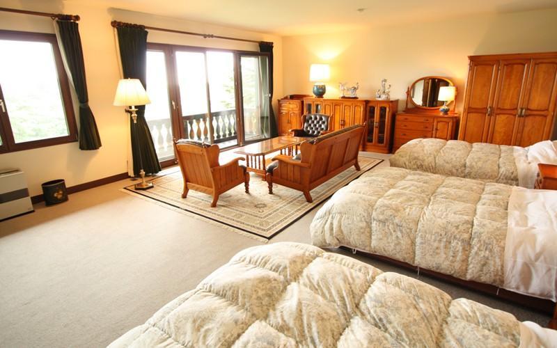 ヒュッテ・エミール ヒュッテ・エミール