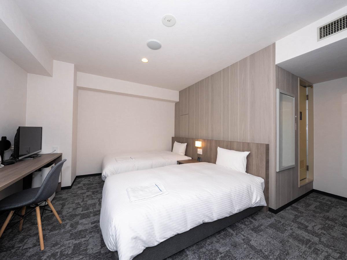 GARDENS STAY GARDENS STAY