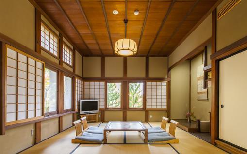 三水館 三水館