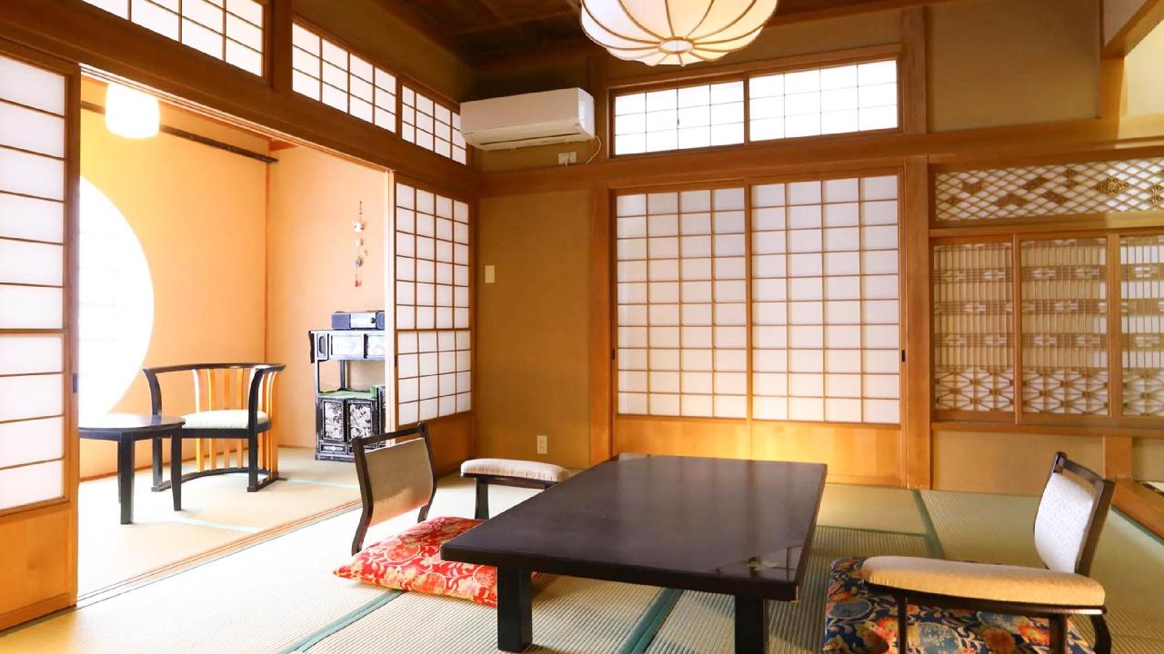 塵表閣本店 塵表閣本店