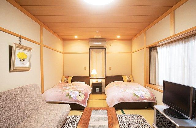 弥生旅館 弥生旅館