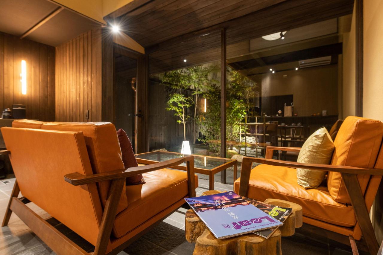 華・吉祥居 華・吉祥居