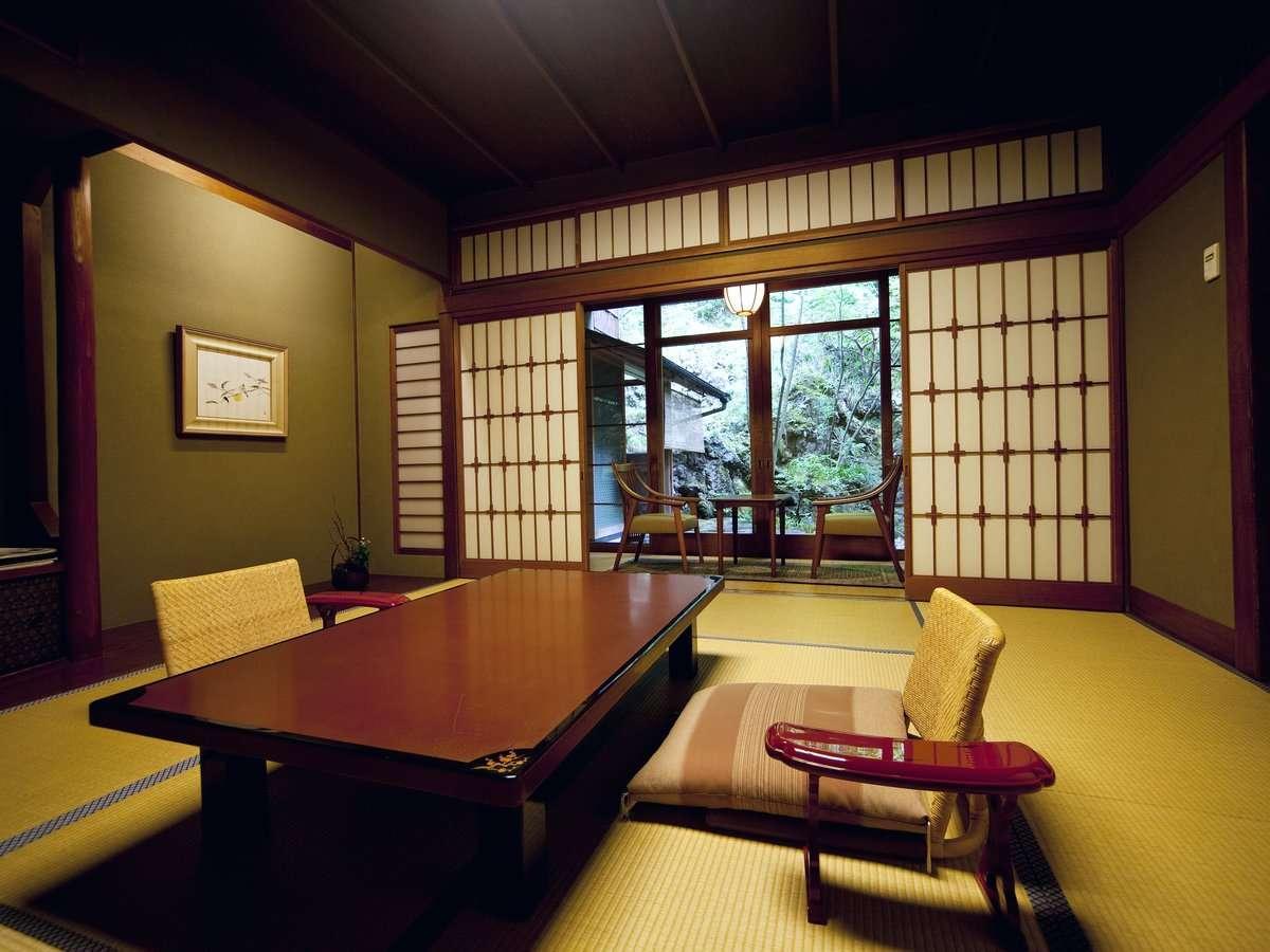 西村屋本館 西村屋本館