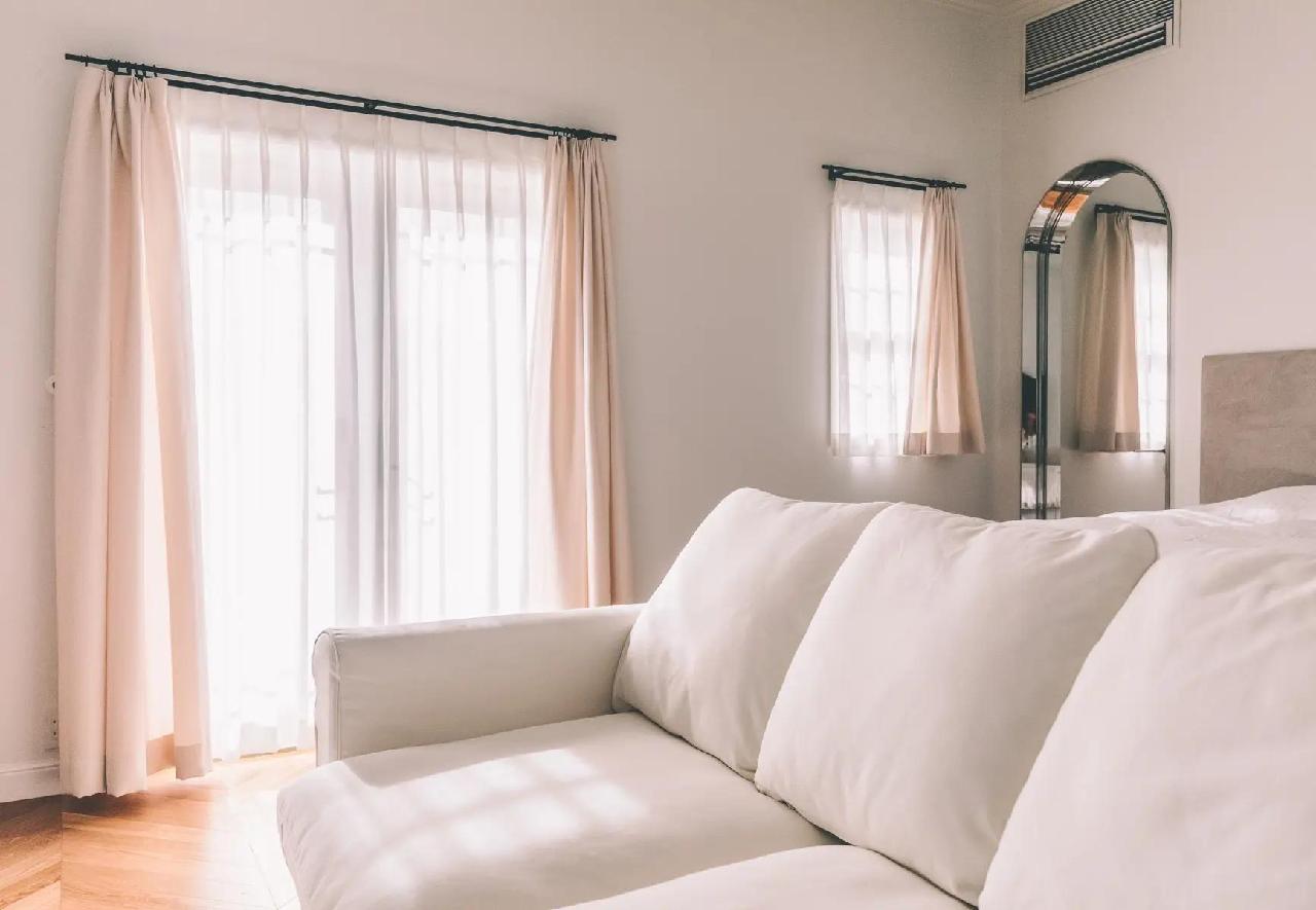 ARUMA GARDEN DOGS ARUMA GARDEN DOGS