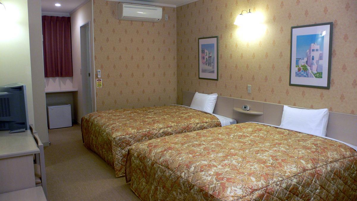 ファミリーロッジ旅籠屋・須賀川店 ファミリーロッジ旅籠屋・須賀川店