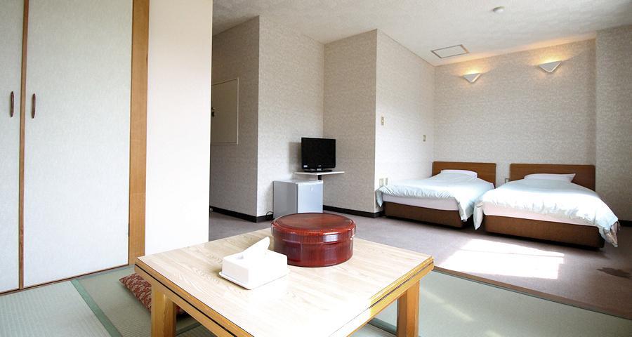 ゆの宿望月(旧赤倉パークホテル) ゆの宿望月(旧赤倉パークホテル)