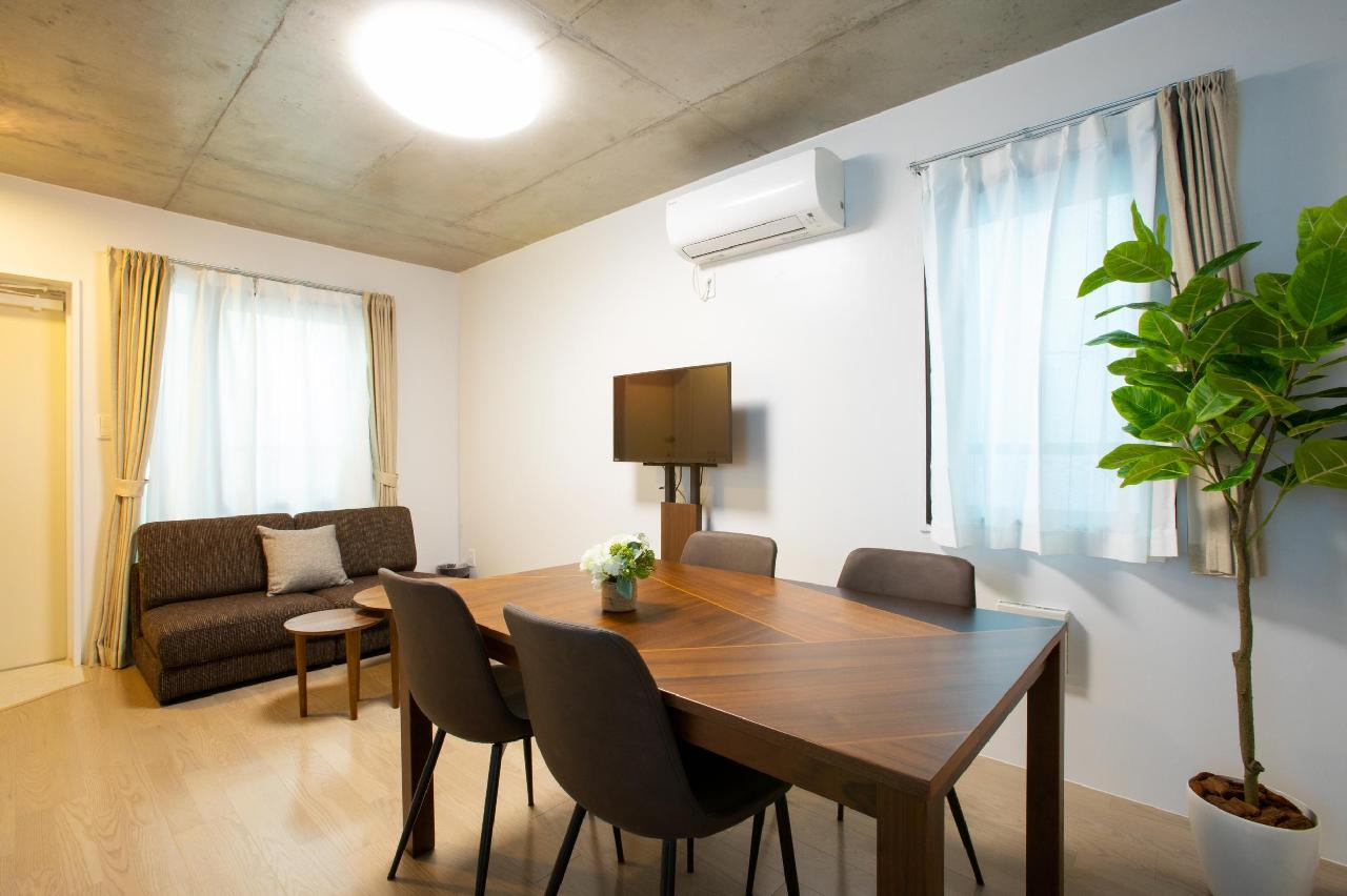 Laffitte Tokyo WEST ラフィット東京WEST Laffitte Tokyo WEST ラフィット東京WEST