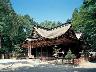 大崎　八幡宮は当館より車で10分。初詣や祭事などには、毎年何万人の参拝客が訪問します。