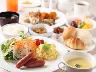 北海道の食材を豊富に使った和洋バイキングメニューをご用意。