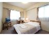 お部屋は全室18㎡以上でゆったり！全室有線ＬＡＮ対応です！※写真は一例（セミダブルルーム18㎡）